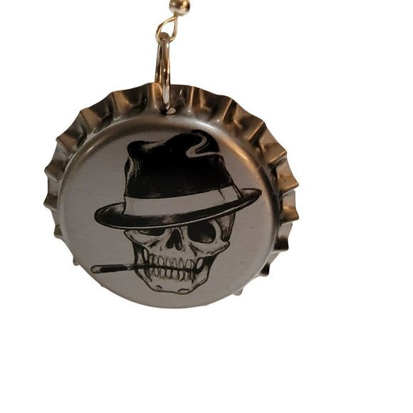 ❤️ DAP Bottle Cap Skull Punk Gothic Pierced Earrings ❤️ - Picture 5 of 8